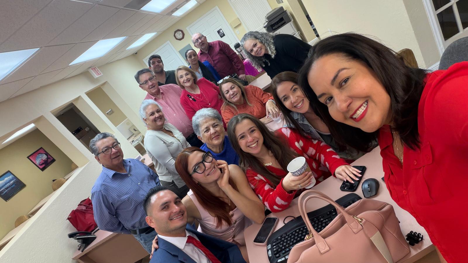 Compañerismo, respeto y esfuerzo compartido para construir una cultura laboral sana y resultados sostenibles.